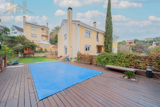 Foto 2 de Casa en venta en Los Peñascales de 4 habitaciones con piscina y jardín