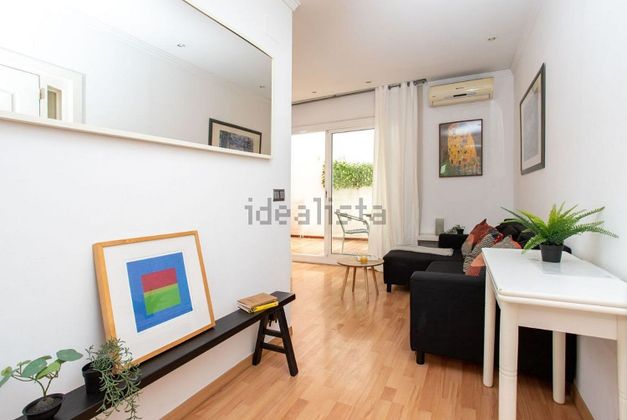 Foto 1 de Piso en venta en La Nova Esquerra de l'Eixample de 4 habitaciones con terraza y aire acondicionado