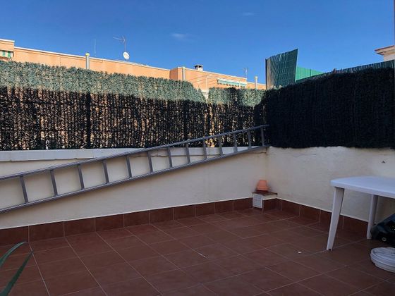 Foto 1 de Ático en venta en El Turó de la Peira de 1 habitación con terraza