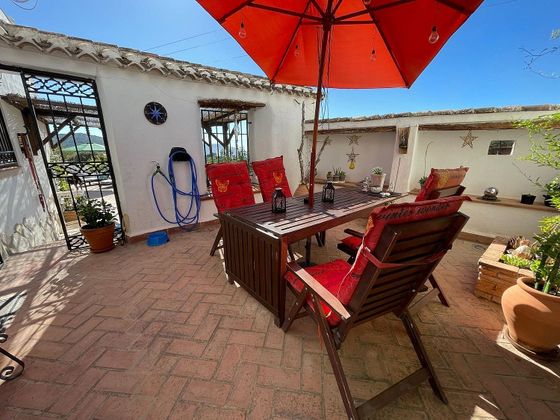 Foto 1 de Casa rural en venta en Loja de 3 habitaciones con terraza y piscina