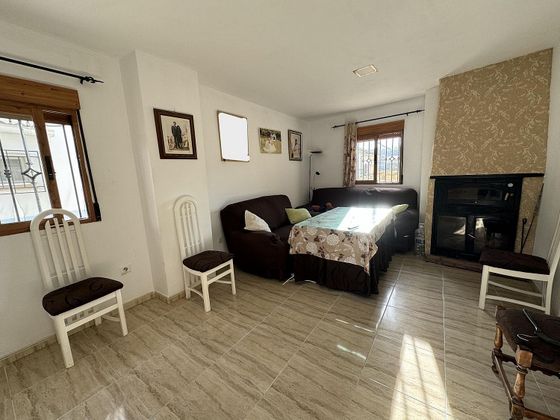 Foto 2 de Casa en venda a Alhama de Granada de 4 habitacions amb terrassa