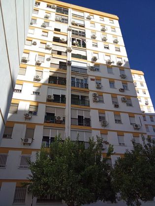 Foto 2 de Pis en venda a calle Grupo San Matías de 3 habitacions amb ascensor