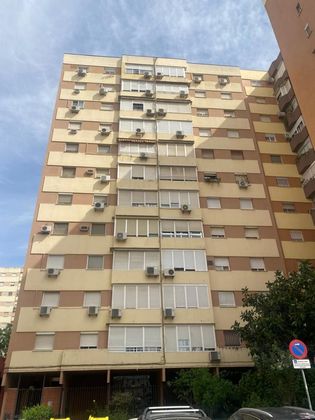 Foto 1 de Venta de piso en Pino Montano - Consolación - Las Almenas de 4 habitaciones con terraza y jardín