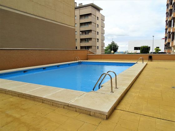 Foto 2 de Piso en venta en Parquesol de 3 habitaciones con terraza y piscina
