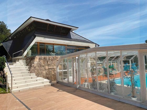Foto 1 de Xalet en venda a carretera De Redondela de 6 habitacions amb terrassa i piscina