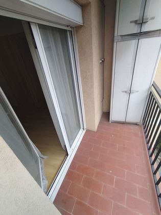 Foto 2 de Piso en venta en Centre - Hospitalet de Llobregat, L´ de 3 habitaciones con balcón y calefacción