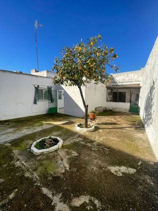 Foto 1 de Casa adossada en venda a Centro - Alcalá de Guadaira de 3 habitacions amb garatge i balcó