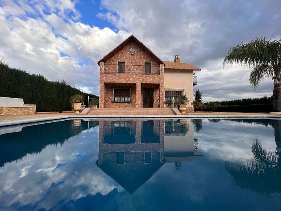 Foto 1 de Casa rural en venda a Lora del Río de 3 habitacions amb terrassa i piscina