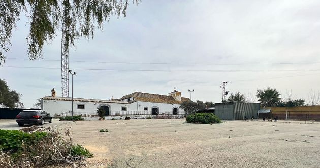 Foto 2 de Casa rural en venda a Carmona de 8 habitacions amb terrassa i piscina