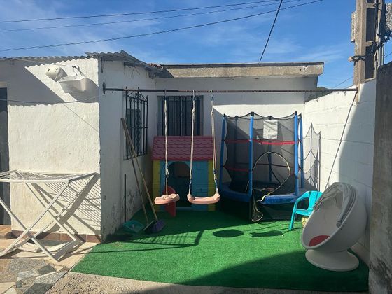 Foto 2 de Casa rural en venda a El Juncal - Vallealto de 2 habitacions amb jardí i aire acondicionat