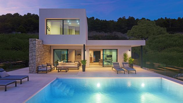 Foto 2 de Xalet en venda a calle Galicia de 3 habitacions amb terrassa i piscina