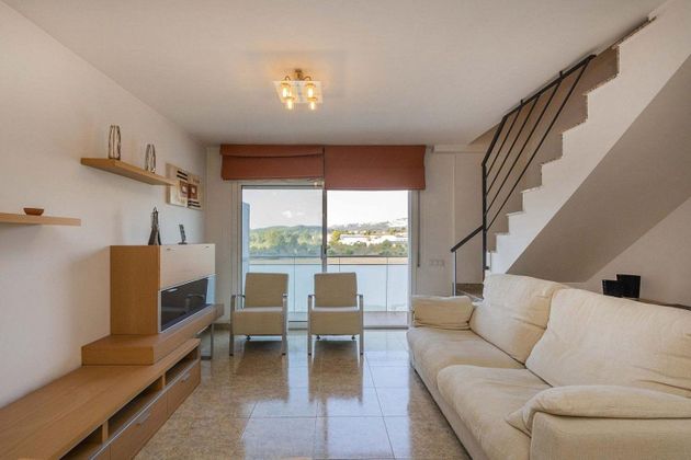 Foto 1 de Dúplex en venda a Sant Vicenç de Castellet de 3 habitacions amb terrassa i balcó