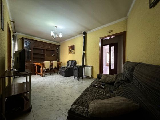 Foto 2 de Casa en venta en Congost - Santa Caterina de 4 habitaciones con terraza y garaje