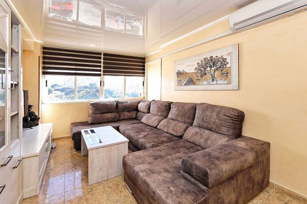 Foto 2 de Piso en venta en Can Cuiàs de 3 habitaciones con aire acondicionado y ascensor