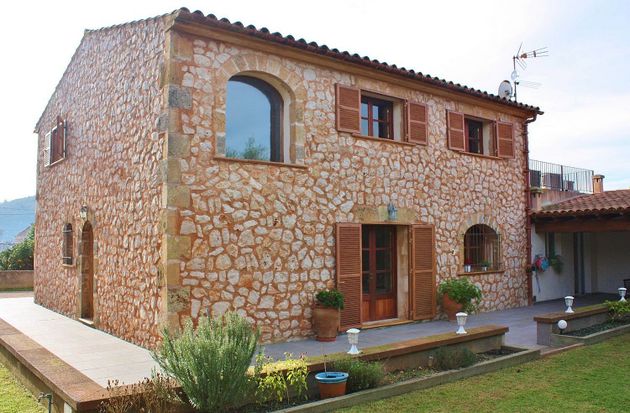 Foto 1 de Venta de casa en Sant Llorenç des Cardassar de 3 habitaciones con terraza y jardín