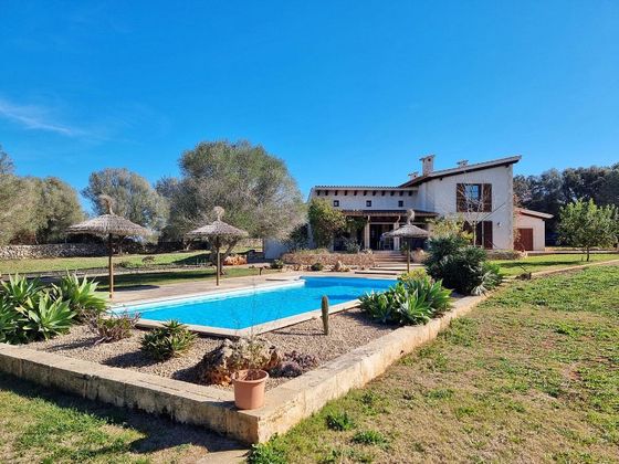 Foto 1 de Casa en venda a Petra de 5 habitacions amb terrassa i piscina