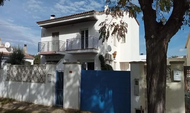 Foto 1 de Casa en venta en calle Sector Montseny de 4 habitaciones con terraza y piscina