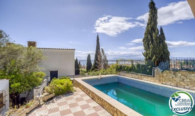 Foto 1 de Xalet en venda a calle Mirón de 4 habitacions amb terrassa i piscina