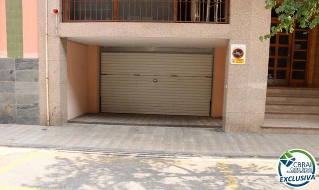 Foto 1 de Garatge en venda a calle Puig Rom de 20 m²