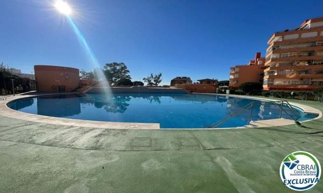 Foto 1 de Pis en venda a calle Cap Ponent de 2 habitacions amb piscina i garatge