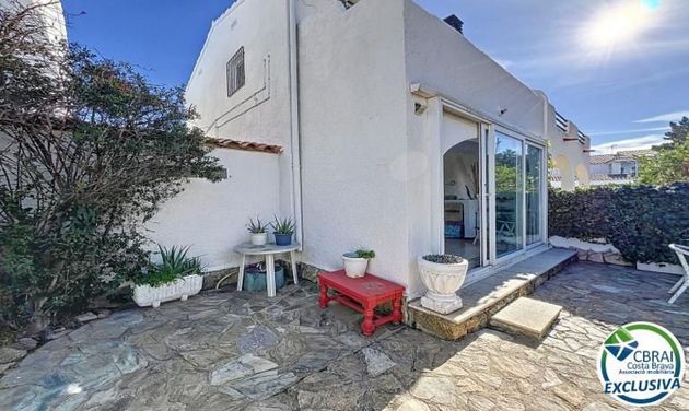 Foto 1 de Casa adossada en venda a calle De la Pujada del Puig Rom de 2 habitacions amb terrassa i garatge