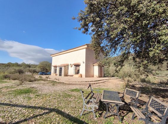 Foto 2 de Casa rural en venda a calle Del Castillejo de 3 habitacions amb terrassa i piscina