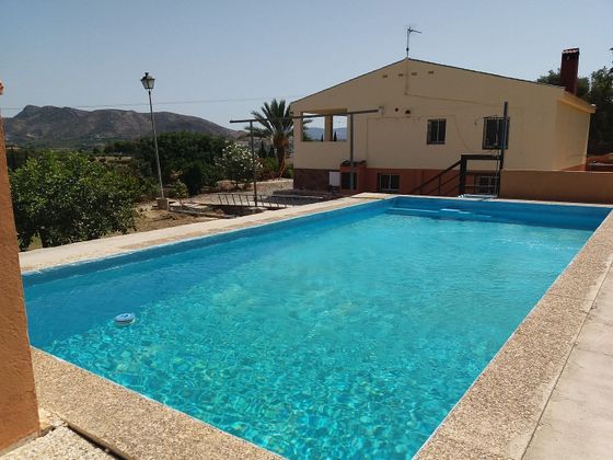 Foto 1 de Venta de chalet en calle De la Dehesa Alta de 6 habitaciones con piscina y jardín