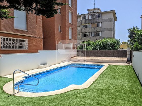 Foto 2 de Piso en venta en Cunit Diagonal de 3 habitaciones con terraza y piscina