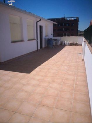 Foto 2 de Local en venta en Zona Mercat con terraza y garaje