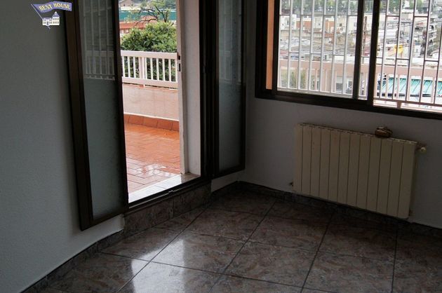 Foto 2 de Pis en venda a Font Pudenta – Can Sant Joan de 3 habitacions amb terrassa i calefacció