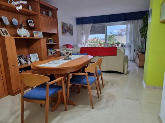 Foto 1 de Pis en venda a Centre - Castellar del Vallès de 4 habitacions amb balcó i calefacció