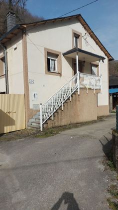 Foto 2 de Chalet en venta en Cangas del Narcea de 4 habitaciones con terraza y garaje