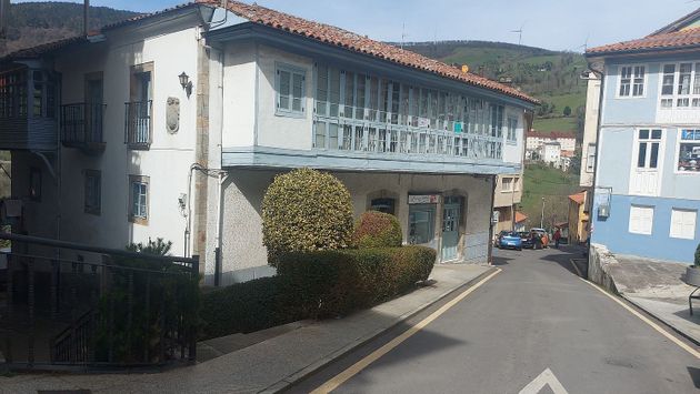 Foto 1 de Venta de chalet en calle General Riego de 12 habitaciones con terraza y jardín