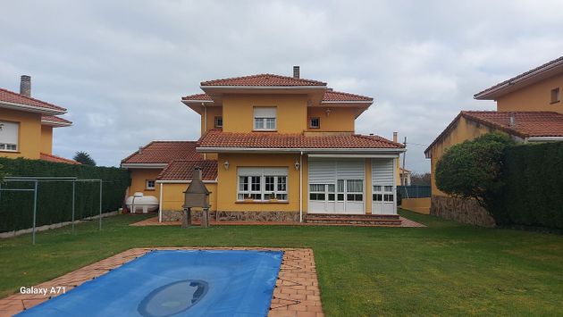 Foto 2 de Xalet en venda a Cudillero de 4 habitacions amb terrassa i piscina
