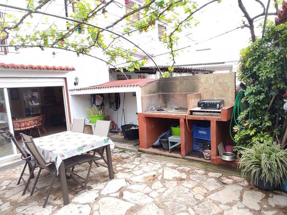 Foto 2 de Xalet en venda a calle De Cristo Rey de 4 habitacions amb terrassa i jardí