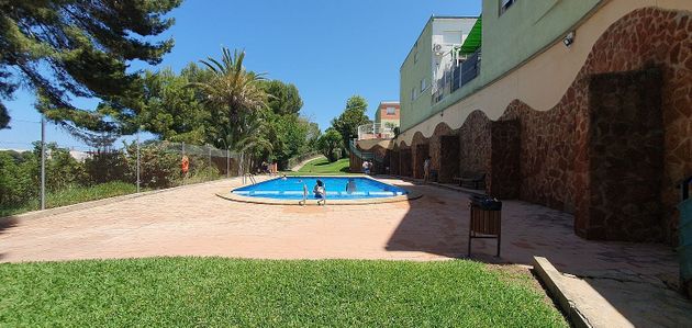 Foto 1 de Casa en venta en calle De la Paleta de 4 habitaciones con terraza y piscina
