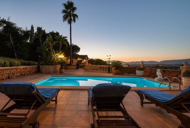 Foto 1 de Chalet en venta en Sant Jordi - Son Ferriol de 3 habitaciones con terraza y piscina