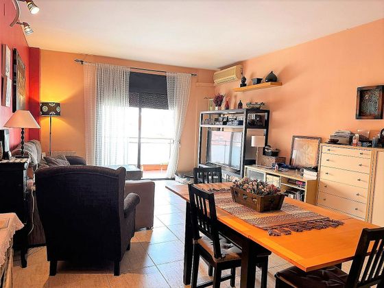 Foto 1 de Pis en venda a Passeig Maragall - Zona Estació de 3 habitacions amb balcó i aire acondicionat