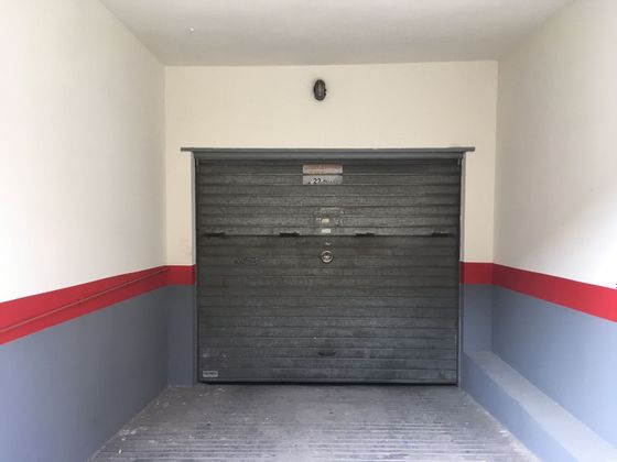Foto 2 de Garatge en lloguer a calle Marquès de Caldes de Montbui de 3 m²