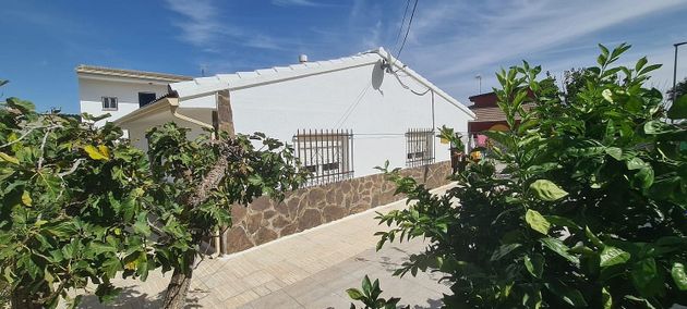 Foto 1 de Chalet en venta en Ugena de 6 habitaciones con piscina y garaje