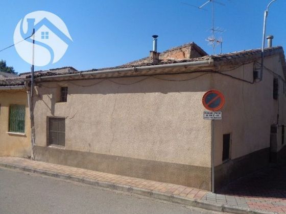 Foto 1 de Venta de casa en Villalba de la Sierra de 4 habitaciones y 107 m²