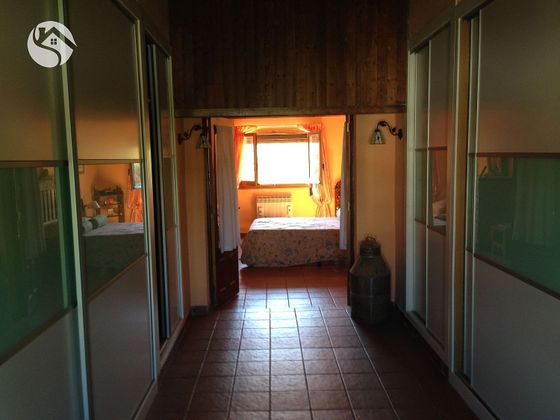 Foto 2 de Casa en venda a Arcas del Villar de 4 habitacions amb piscina i garatge