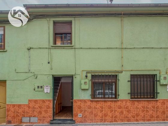 Foto 1 de Casa en venda a Reyes Católicos - Paseo San Antonio de 4 habitacions i 77 m²