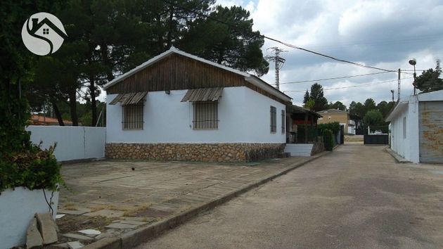 Foto 1 de Casa adossada en venda a Fuentenava de Jábaga de 3 habitacions amb piscina