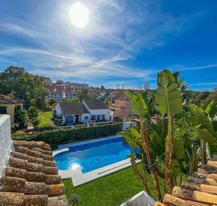 Foto 1 de Xalet en venda a Nueva Andalucía centro de 6 habitacions amb terrassa i piscina