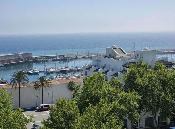 Foto 1 de Venta de piso en Los Jardines de Marbella - La Ermita de 2 habitaciones con terraza y piscina
