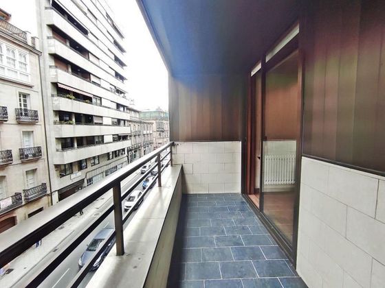 Foto 2 de Venta de piso en Centro - Ourense de 6 habitaciones con terraza y garaje