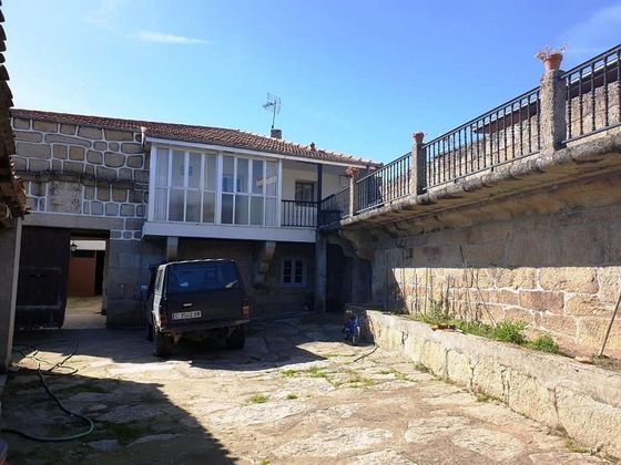 Foto 2 de Chalet en venta en Pereiro de Aguiar (O) de 5 habitaciones con terraza