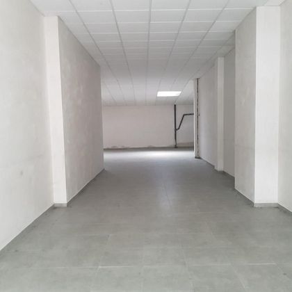 Foto 2 de Local en alquiler en Universidad de 170 m²
