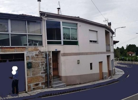 Foto 2 de Casa en venta en San Cibrao das Viñas de 3 habitaciones con terraza y garaje